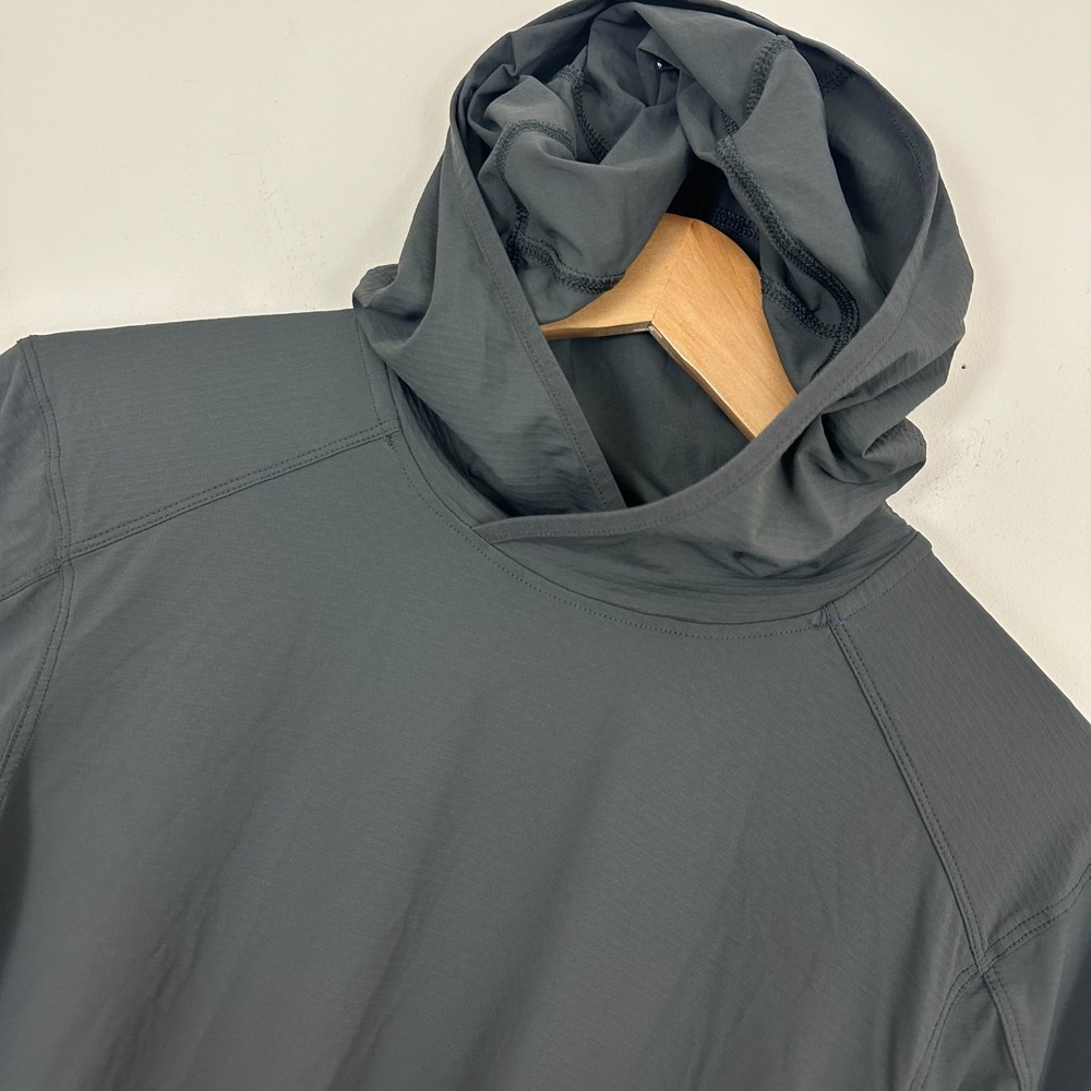 Kuhl Kovert Hoodie Gray Logo Performance Pullover Mens Medium
